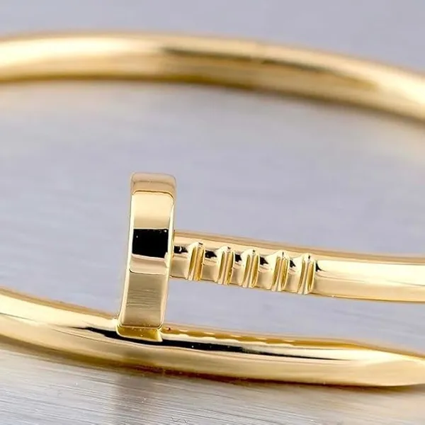 Golden_Stainless_Steel_Fashion_Nail_Wrist_Bracelet_For_Women