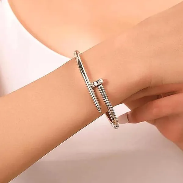 Silver_Stainless_Steel_Fashion_Nail_Wrist_Bracelet_For_Women