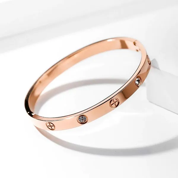 Rose_Gold_Stainless_Steel_Elegant_Wrist_Bracelet_For_Women