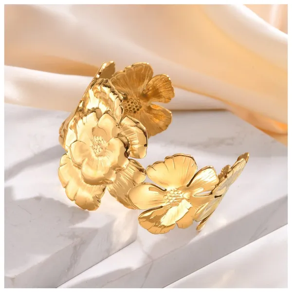 Golden_Stainless_Steel_Textured_Blooming_Flower_Cuff_Bracelet_For_Women