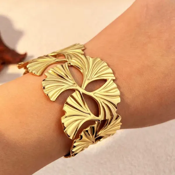 Golden_Stainless_Steel_Floral_Leaf_Cuff_Cuff_Kada_For_Women