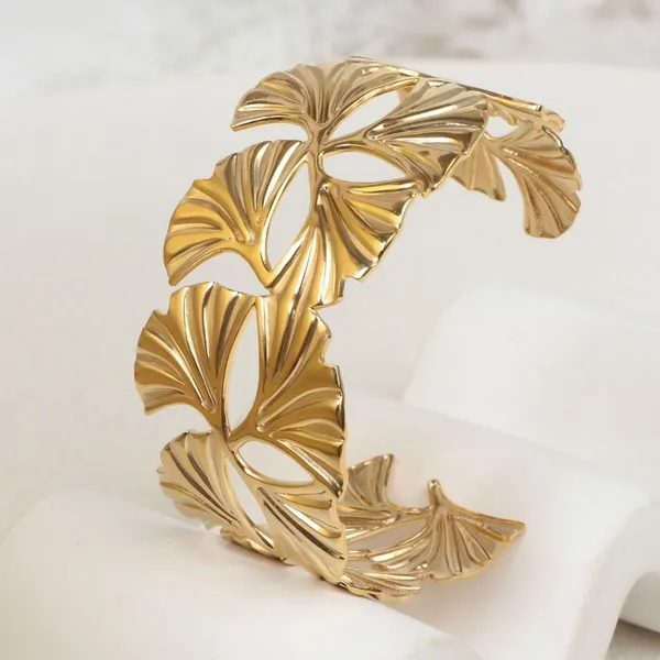 Golden_Stainless_Steel_Floral_Leaf_Cuff_Cuff_Kada_For_Women