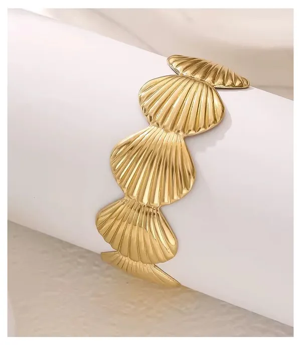Golden_Stainless_Steel_Open_Cuff_Bracelet_For_Women