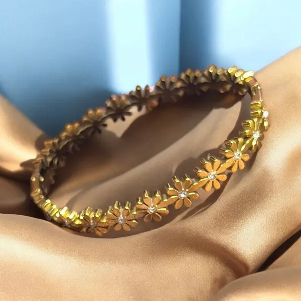 Daisy_Chain_Bracelet