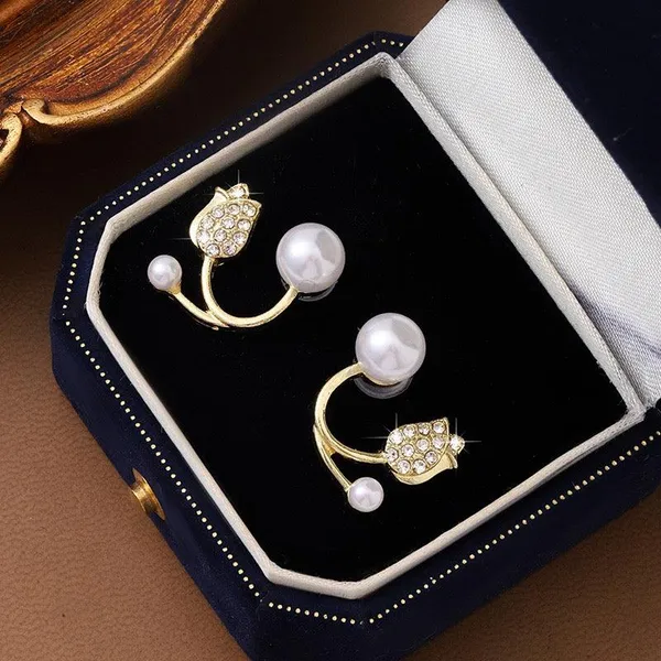 Gold-Plated_Pearl_&_Crystal_Designer_Earrings_for_Women