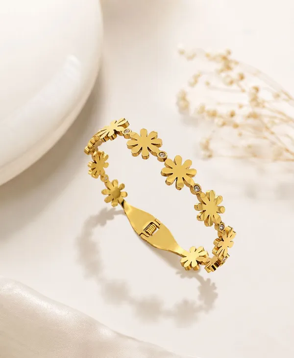 Gold-Toned_Floral_Charm_Bracelet_for_Women