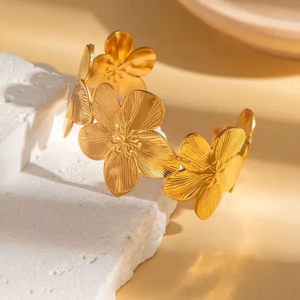Golden_Whisper_Layered_Cuff_Bracelet