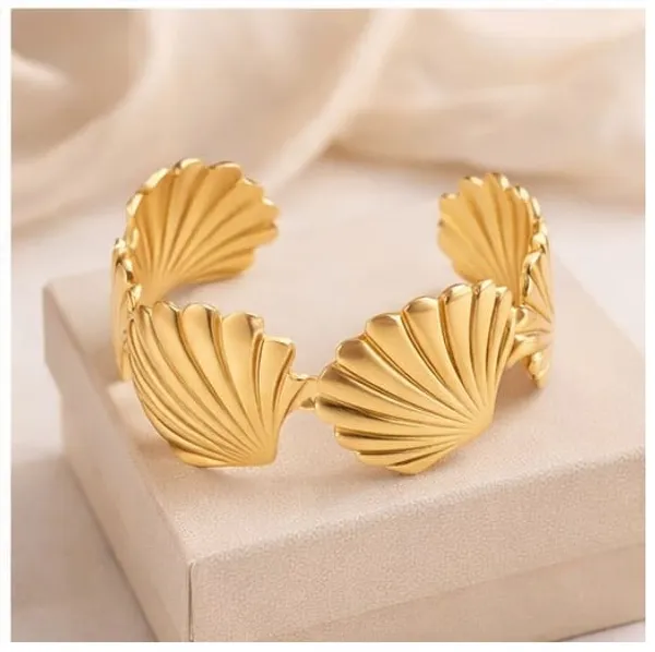 Golden_Whisper_Layered_Cuff_Bracelet