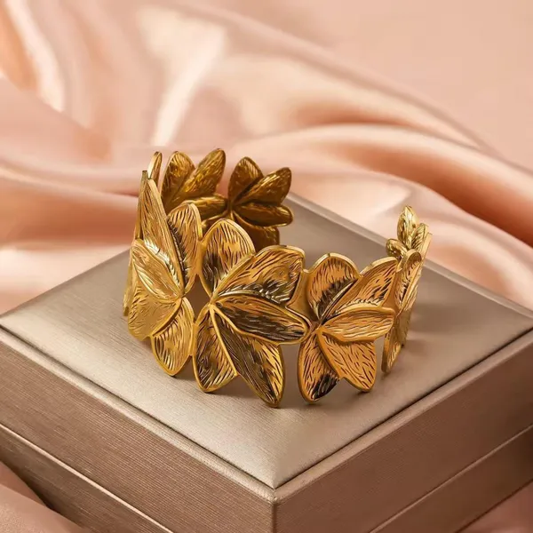 Golden_Whisper_Layered_Cuff_Bracelet