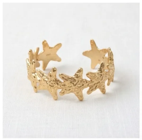 Golden_Whisper_Layered_Cuff_Bracelet