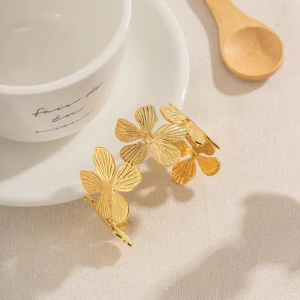 Golden_Whisper_Layered_Cuff_Bracelet
