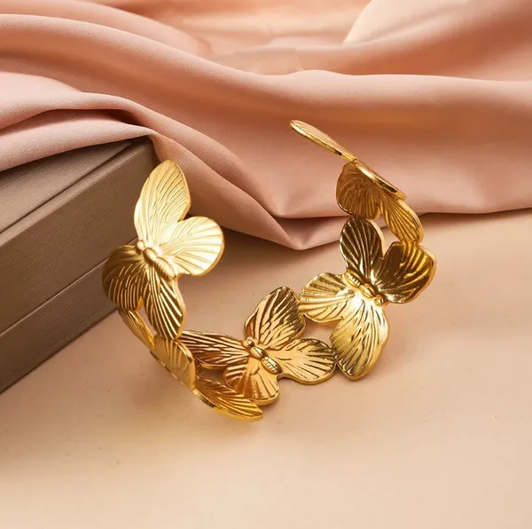 Golden_Whisper_Layered_Cuff_Bracelet