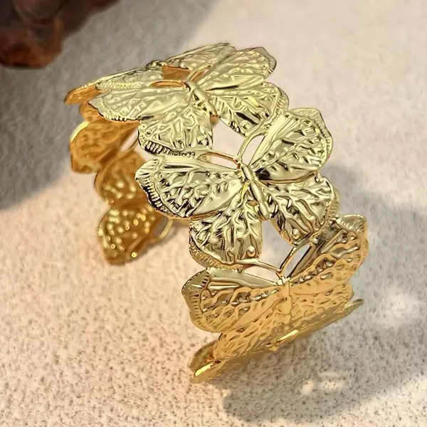 Golden_Whisper_Layered_Cuff_Bracelet