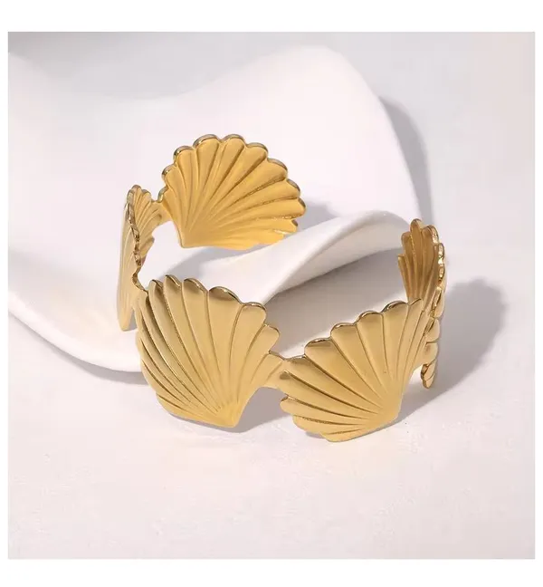Golden_Whisper_Layered_Cuff_Bracelet