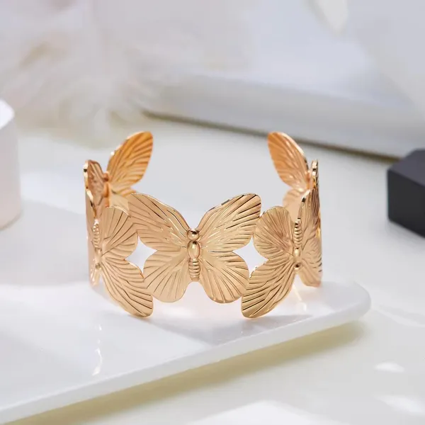 Golden_Whisper_Layered_Cuff_Bracelet
