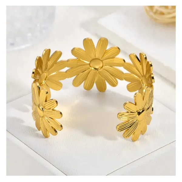 Golden_Whisper_Layered_Cuff_Bracelet