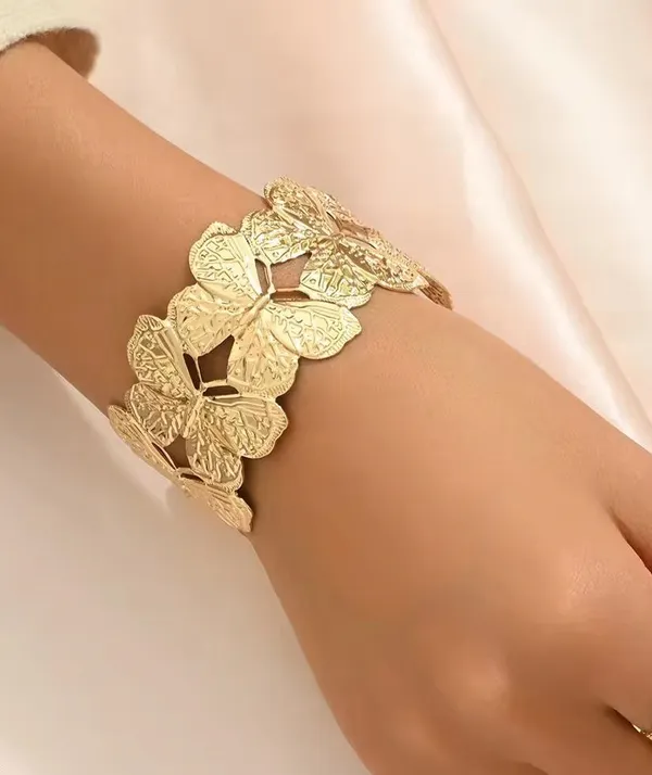 Golden_Whisper_Layered_Cuff_Bracelet