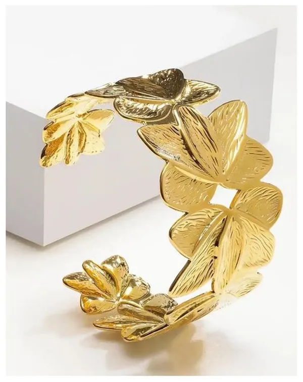 Golden_Whisper_Layered_Cuff_Bracelet