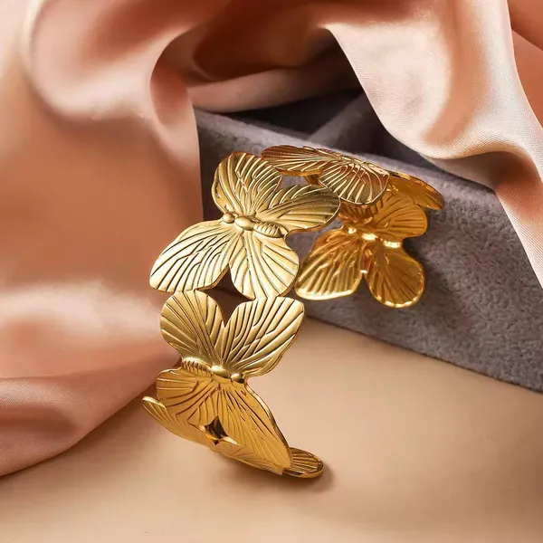 Golden_Whisper_Layered_Cuff_Bracelet
