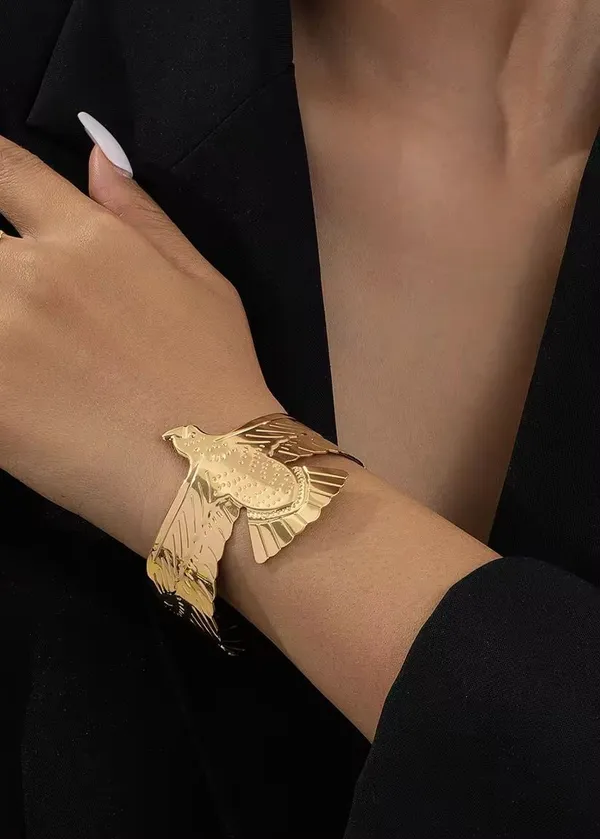Golden_Whisper_Layered_Cuff_Bracelet