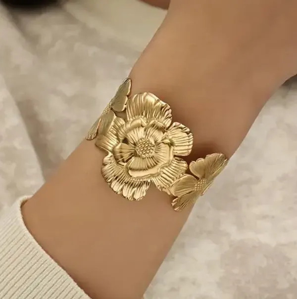Golden_Whisper_Layered_Cuff_Bracelet