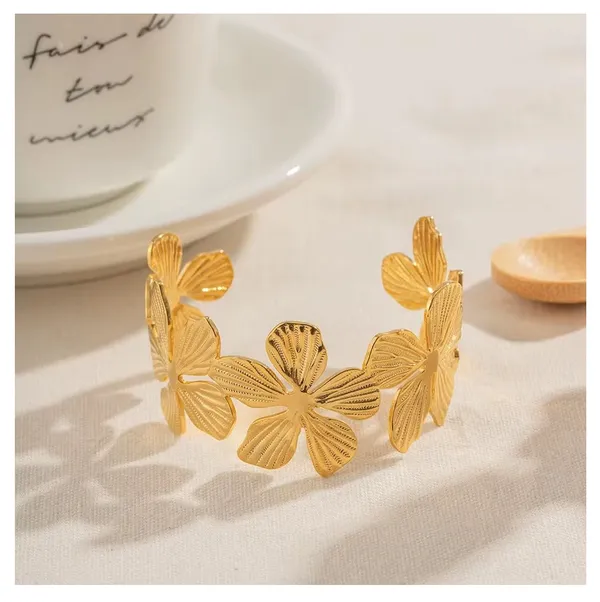 Golden_Stainless_Steel_Textured_Floral_Cuff_Kada_For_Women