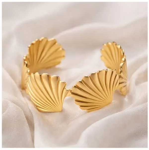 Golden_Stainless_Steel_Beach_Resort_Shell_Cuff_Bracelet_For_Women