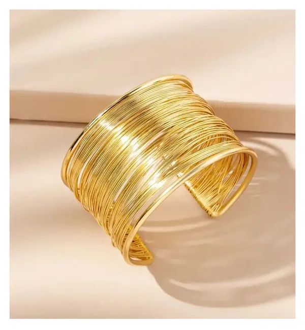 Golden_Stainless_Steel_Anti_Tarnish_Kada_Bracelet_For_Women