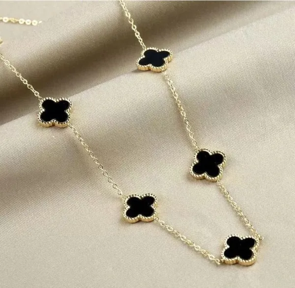 Midnight_Clove_Charm_Necklace