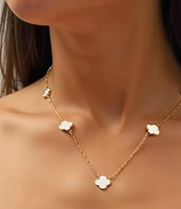 Midnight_Clove_Charm_Necklace