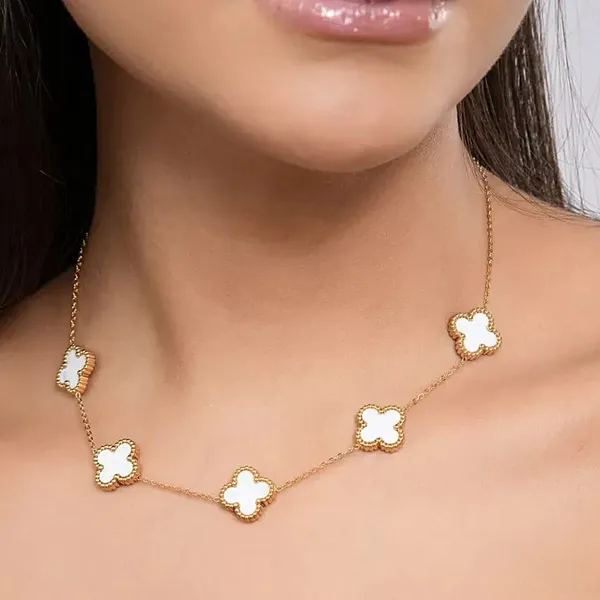 Midnight_Clove_Charm_Necklace