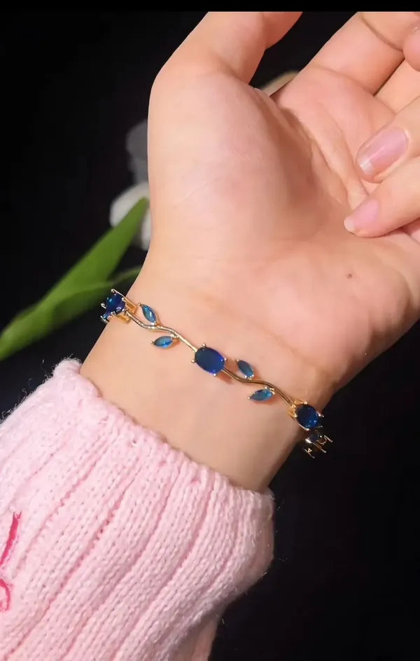 Tulip_Bloom_Bracelet