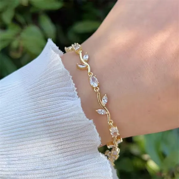 Tulip_Bloom_Bracelet_