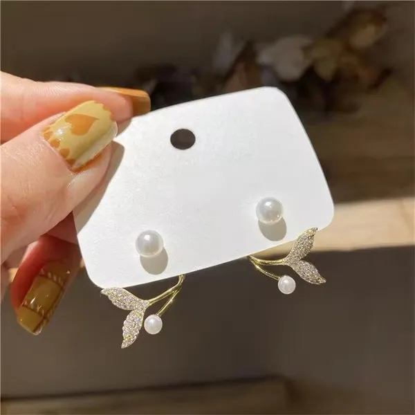 Vintage_Ribbon_Drop_Earrings