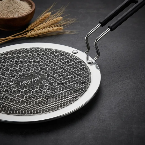 Silver_Stainless_Steel_Tri_Ply_Heavy_Gauge_14_Cm_Tadka_Tempering_Pan_And_Silver_Stainless_Steel_Tri_Ply_4_Mm_Thick_Honeycomb_Nonstick_26_Cm_Roti_Tawa_Combo_Pack_Of_2
