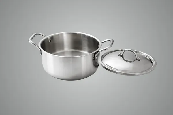 Silver_Stainless_Steel_Tri_Ply_Induction_Gas_Compatible_With_Lid_Casserole_Handi