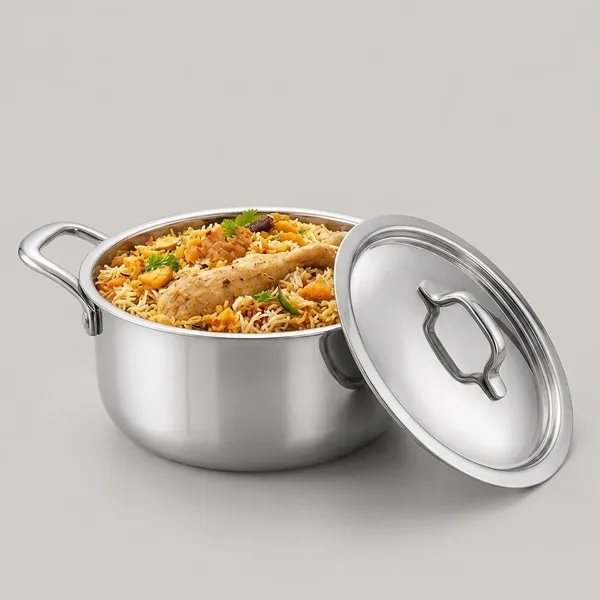 Silver_Stainless_Steel_Tri_Ply_Induction_Gas_Compatible_With_Lid_Casserole_Handi