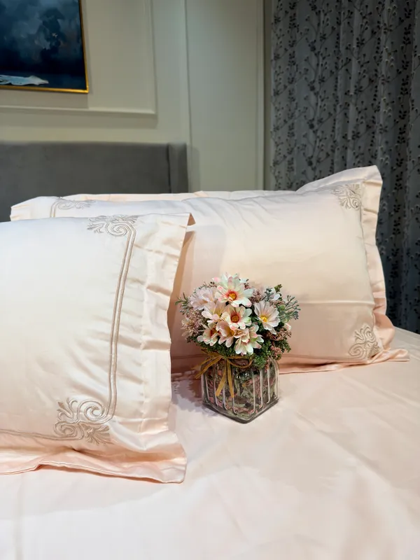 Royal_Embellished_Embroidered_Bedsheets