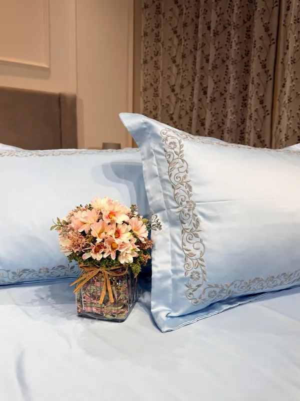 Royal_Embellished_Embroidered_Bed_Sheets