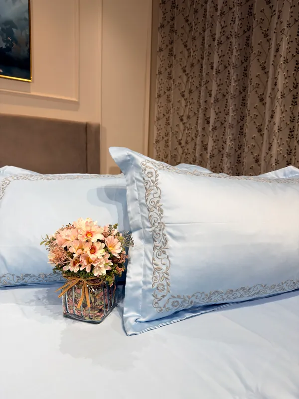 Royal_Embellished_Embroidered_Bed_Sheets