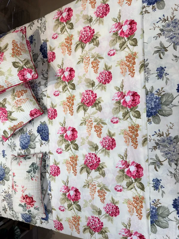 Spring_Floral_Bedspread_With_Quilted_Pillow_Case