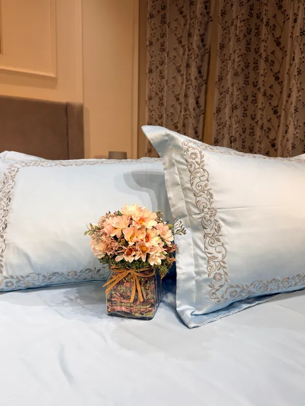 Royal_Embellished_Embroidered_Bed_Sheets