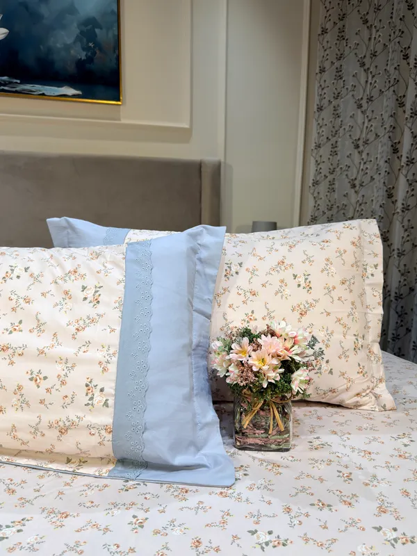 Beige_Bed_Sheet