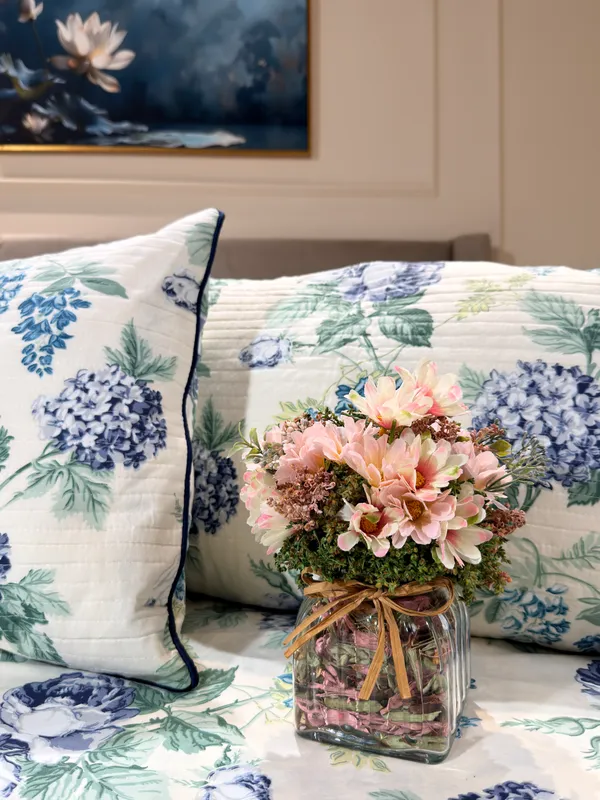 Spring_Floral_Bedspread_With_Quilted_Pillow_Case