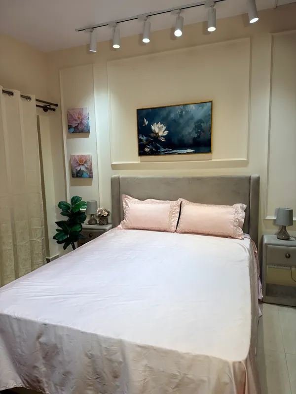 Royal_Embellished_Embroidered_Bed_Sheets