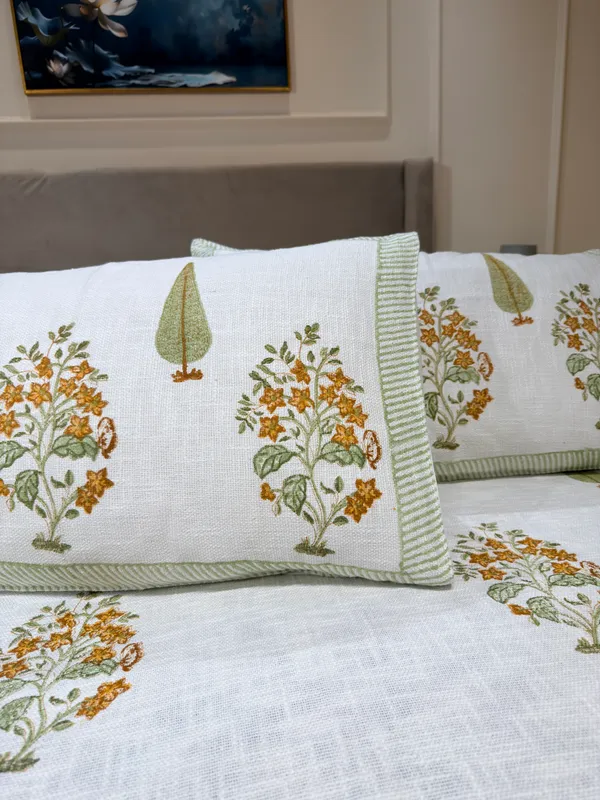 Royal_Bedspread_Hand_Blocked