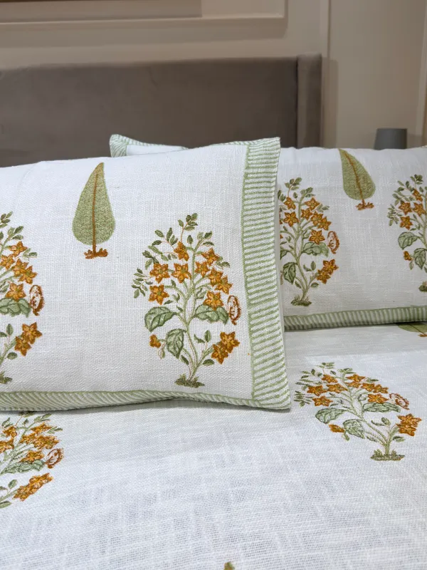 Royal_Bedspread_Hand_Blocked