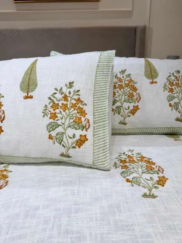 Royal_Bedspread_Hand_Blocked