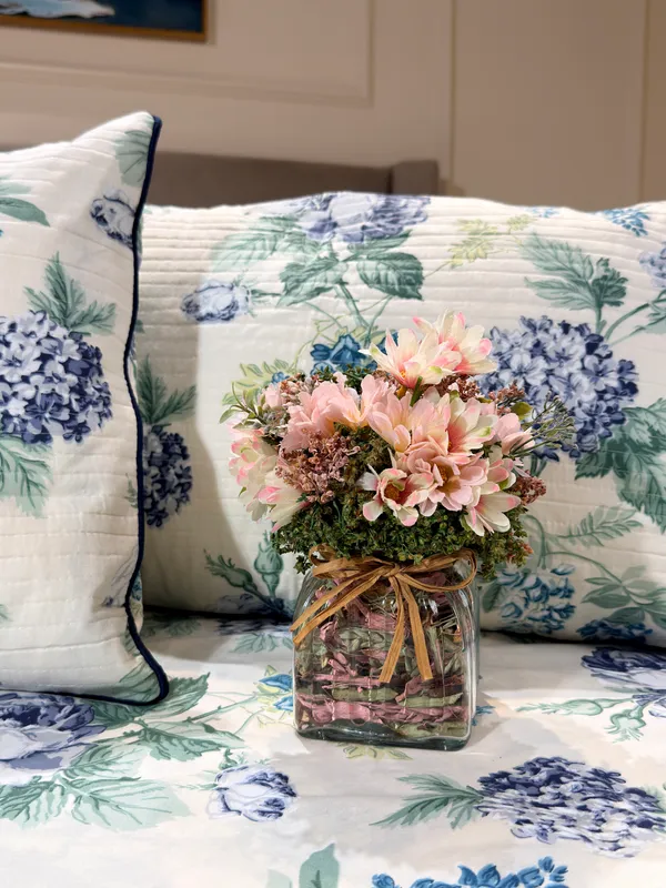 Spring_Floral_Bedspread_With_Quilted_Pillow_Case