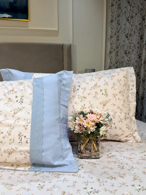 Beige_Bed_Sheet
